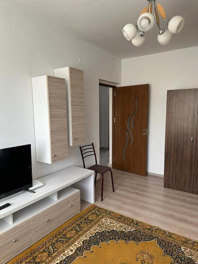 Velovan Apartment Craiova Eksteriør billede