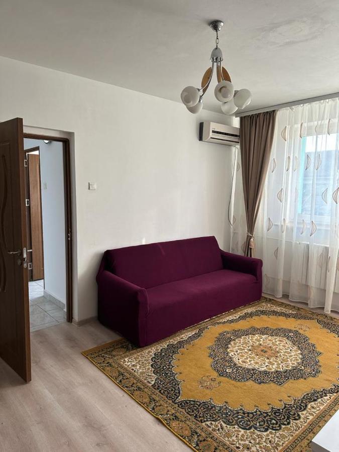 Velovan Apartment Craiova Eksteriør billede
