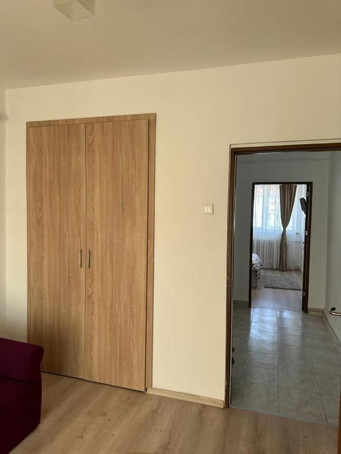 Velovan Apartment Craiova Eksteriør billede