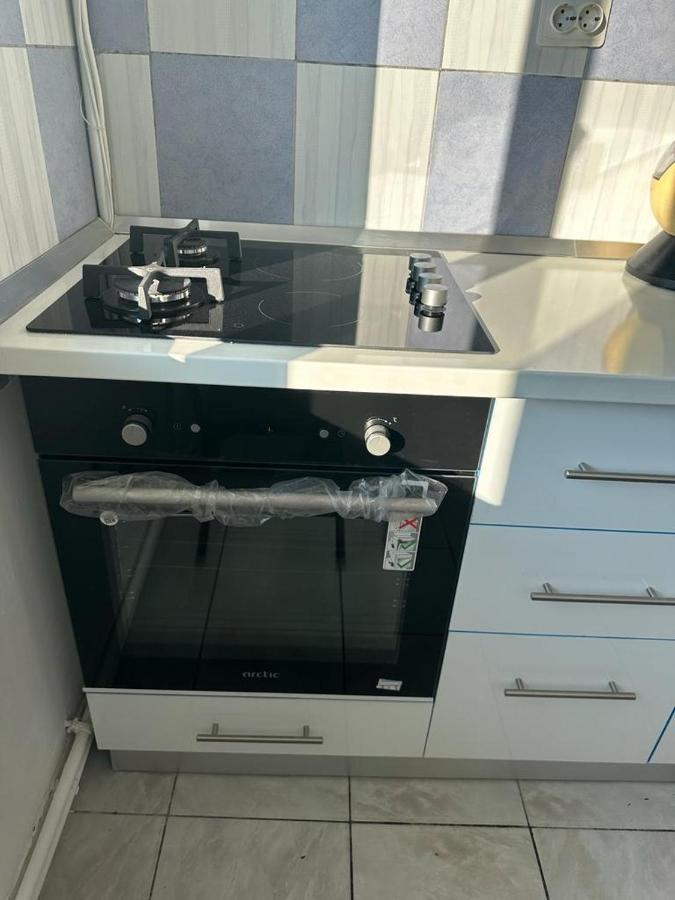 Velovan Apartment Craiova Eksteriør billede